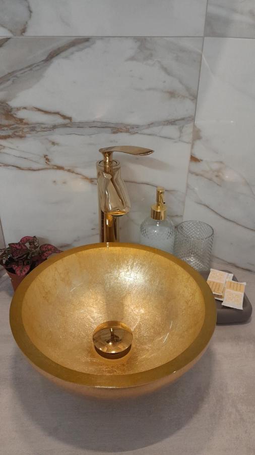La Dimora Di Re Idomeneo Bed and Breakfast Lecce Eksteriør billede