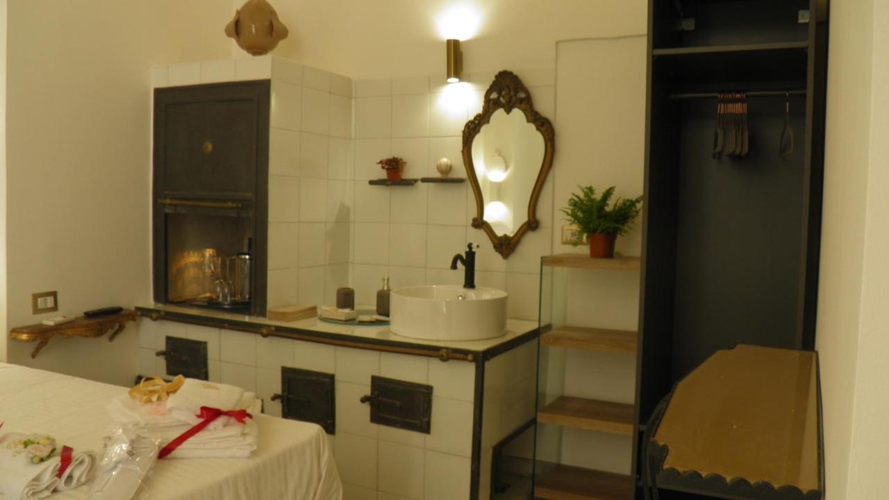 La Dimora Di Re Idomeneo Bed and Breakfast Lecce Eksteriør billede